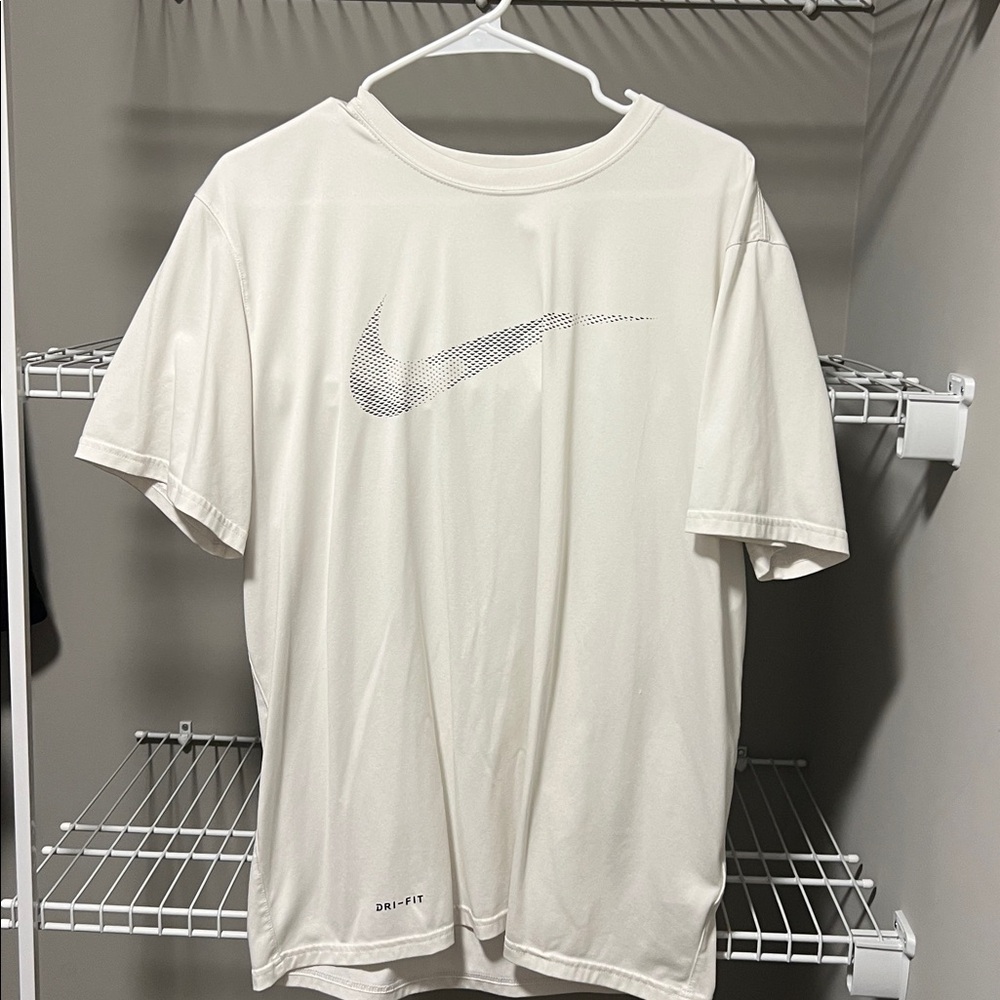 NWOT * Nike Cream Dri-FIT Tee with Logo Size Large